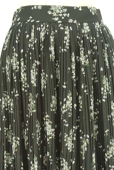 クリックで大画像表示 AZUL BY MOUSSY(アズールバイマウジー)の古着「花柄ロングシフォンスカート(ロングスカート・マキシスカート)」大画像4へ