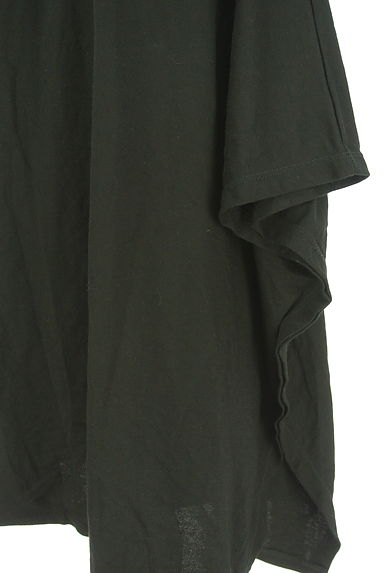 クリックで大画像表示 AZUL BY MOUSSY(アズールバイマウジー)の古着「アシンメトリー半そでカットソー(カットソー・プルオーバー)」大画像5へ