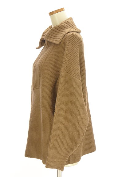 クリックで大画像表示 AZUL BY MOUSSY(アズールバイマウジー)の古着「ビッグカラーハーフジップニット(セーター)」大画像3へ