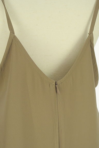 クリックで大画像表示 AZUL BY MOUSSY(アズールバイマウジー)の古着「キャミコンビネゾン(コンビネゾン・オールインワン)」大画像5へ