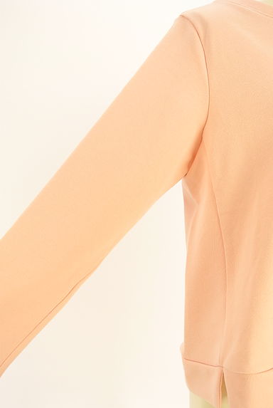 クリックで大画像表示 COMME CA(コムサ)の古着「Gabardine K.T エンボスロゴスウェットトップス(スウェット・パーカー)」大画像5へ