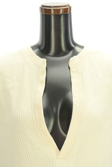 クリックで大画像表示 CLANE(クラネ)の古着「キーネックノースリリブニットトップス(ニット)」大画像4へ