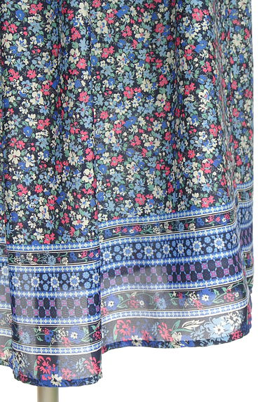 組曲（クミキョク）の古着「小花柄ロングワンピース（ワンピース・チュニック）」大画像４へ