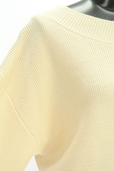 クリックで大画像表示 Feroux(フェルゥ)の古着「Vネックニットトップス(ニット)」大画像4へ