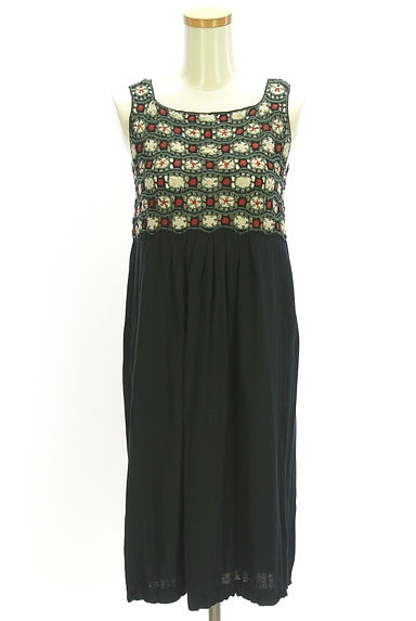 クリックで大画像表示 Sybilla(シビラ)の古着「刺繍ニット切替膝下ワンピース(ワンピース・チュニック)」大画像1へ