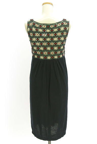 クリックで大画像表示 Sybilla(シビラ)の古着「刺繍ニット切替膝下ワンピース(ワンピース・チュニック)」大画像2へ