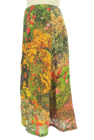 クリックで大画像表示 Sybilla(シビラ)の古着「花柄膝下フレアスカート(スカート)」大画像3へ