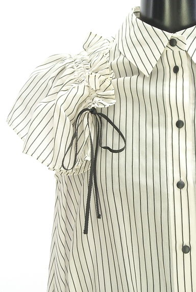 クリックで大画像表示 Maglie le cassetto(マーリエ ル カセット)の古着「ストライプシアーブラウス(カジュアルシャツ)」大画像4へ