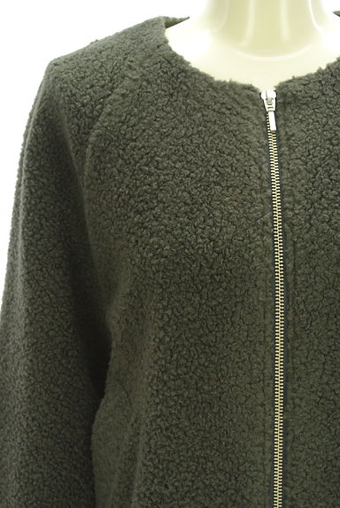 クリックで大画像表示 LAUTREAMONT(ロートレアモン)の古着「ノーカラーボアブルゾン(ブルゾン・スタジャン)」大画像4へ