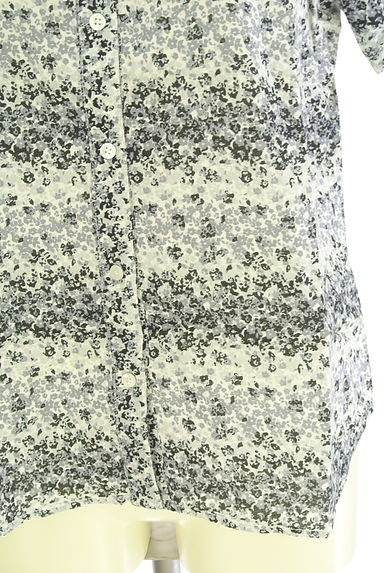 クリックで大画像表示 McGREGOR(マックレガー)の古着「小花柄シャツ(ブラウス)」大画像5へ