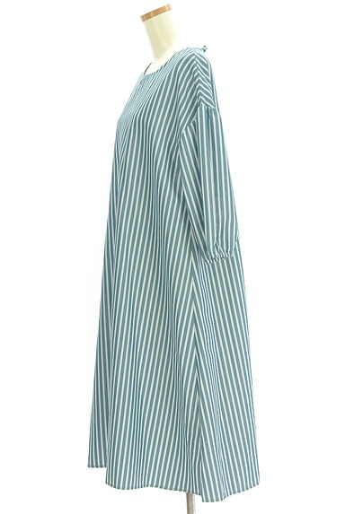 クリックで大画像表示 Samansa Mos2(サマンサモスモス)の古着「ストライプワンピース(ワンピース・チュニック)」大画像3へ