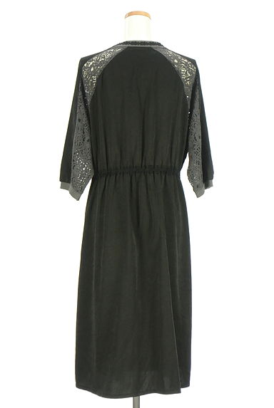 クリックで大画像表示 axes femme(アクシーズファム)の古着「レース切替ジップアップブルゾン(ブルゾン・スタジャン)」大画像2へ