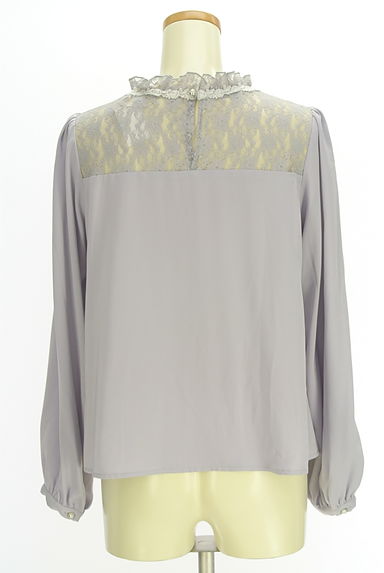 クリックで大画像表示 axes femme(アクシーズファム)の古着「刺繍入りレース切替ブラウス(カットソー・プルオーバー)」大画像2へ