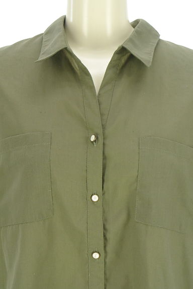 クリックで大画像表示 axes femme(アクシーズファム)の古着「刺繍入りスキッパーブラウス(ブラウス)」大画像4へ