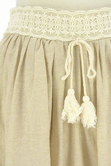 クリックで大画像表示 axes femme(アクシーズファム)の古着「ウエスト裾レースロングスカート(ロングスカート・マキシスカート)」大画像4へ