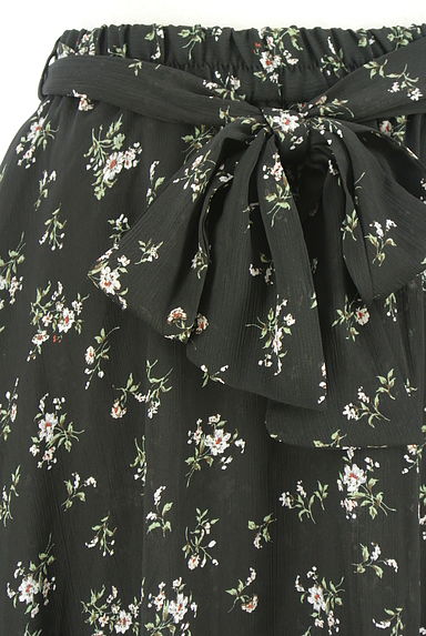axes femme（アクシーズファム）の古着「イレギュラーヘム小花柄シフォンスカート（ロングスカート・マキシスカート）」大画像４へ