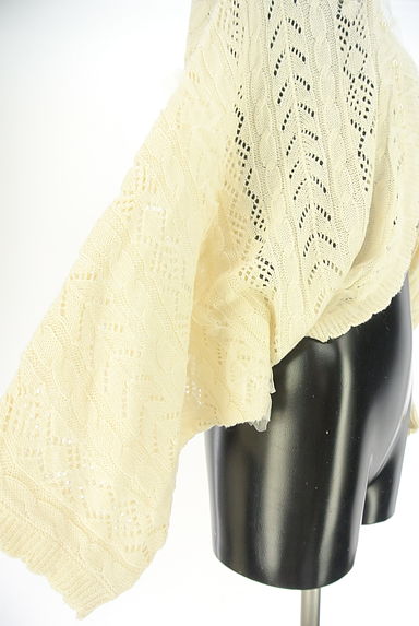 クリックで大画像表示 axes femme(アクシーズファム)の古着「レース切替透かし編みニットボレロ(カーディガン・ボレロ)」大画像5へ