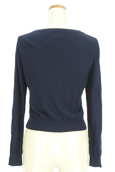 クリックで大画像表示 JILL by JILLSTUART(ジルバイジルスチュアート)の古着「ビジューボタンニットカーディガン(カーディガン・ボレロ)」大画像2へ