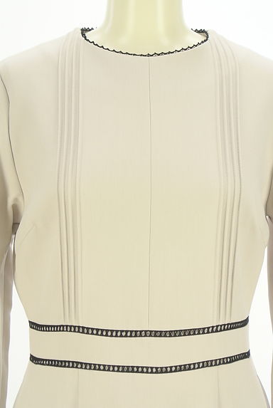 クリックで大画像表示 CELFORD(セルフォード)の古着「刺繍ラインミモレ丈ワンピース(ワンピース・チュニック)」大画像4へ