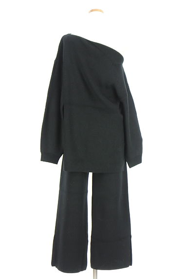 クリックで大画像表示 MURUA(ムルーア)の古着「アシメニット+ニットパンツ(セットアップ(ジャケット+パンツ))」大画像2へ
