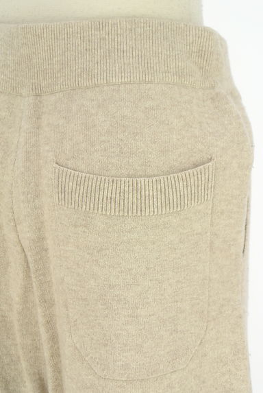 クリックで大画像表示 GALLARDAGALANTE(ガリャルダガランテ)の古着「ブーツカットニットパンツ(パンツ)」大画像5へ