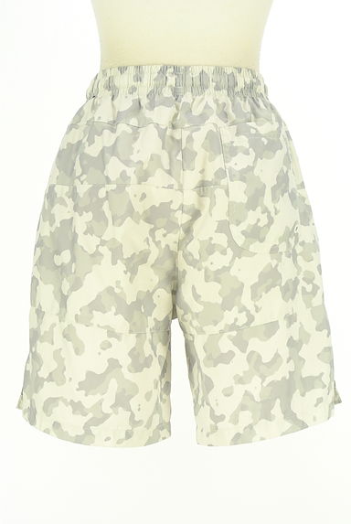 クリックで大画像表示 NIKE(ナイキ)の古着「迷彩柄ショートパンツ(ショートパンツ・ハーフパンツ)」大画像2へ