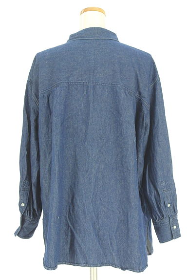 クリックで大画像表示 Mila Owen(ミラオーウェン)の古着「デニムシャツ(カジュアルシャツ)」大画像2へ
