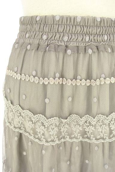クリックで大画像表示 axes femme(アクシーズファム)の古着「ドット柄刺繍レースチュールスカート(ミニスカート)」大画像4へ