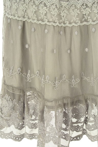 クリックで大画像表示 axes femme(アクシーズファム)の古着「ドット柄刺繍レースチュールスカート(ミニスカート)」大画像5へ