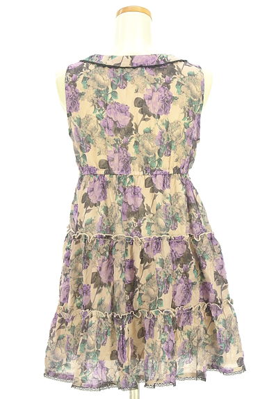 クリックで大画像表示 axes femme(アクシーズファム)の古着「花柄ティアードチュニック(カットソー・プルオーバー)」大画像2へ