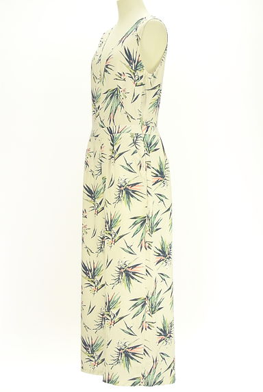 クリックで大画像表示 URBAN RESEARCH Sonny Label(サニーレーベル)の古着「ボタニカル柄ノースリコンビネゾン(コンビネゾン・オールインワン)」大画像3へ