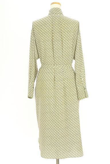 クリックで大画像表示 INED(イネド)の古着「ベルト付きボウタイロングワンピース(ワンピース・チュニック)」大画像2へ