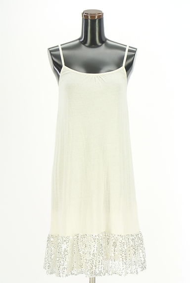 earth music&ecology（アースミュージック＆エコロジー）の古着「スパンコール付きキャミんワンピース（キャミワンピース）」大画像１へ