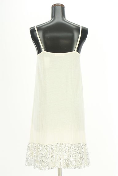 earth music&ecology（アースミュージック＆エコロジー）の古着「スパンコール付きキャミんワンピース（キャミワンピース）」大画像２へ