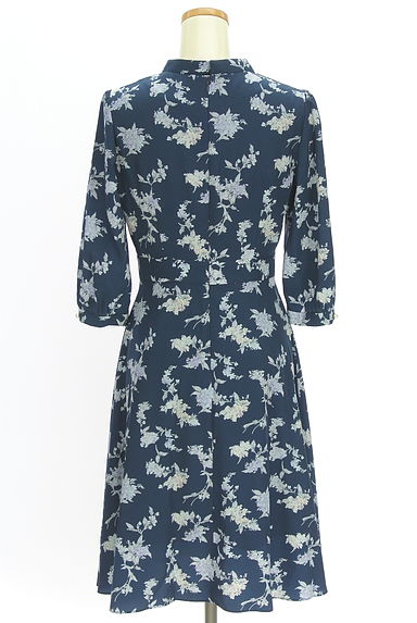 Apuweiser riche（アプワイザーリッシェ）の古着「花柄ボウタイ膝丈ワンピース（ワンピース・チュニック）」大画像２へ