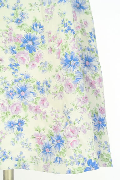 クリックで大画像表示 LAISSE PASSE(レッセパッセ)の古着「花柄膝丈フレアワンピース(ワンピース・チュニック)」大画像5へ