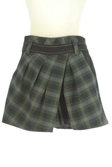 BEATRICE（ベアトリス）の古着「アシンメトリータックチェック柄ショートパンツ（ショートパンツ・ハーフパンツ）」大画像１へ