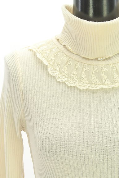 クリックで大画像表示 axes femme(アクシーズファム)の古着「レース付きタートルネックニット(ニット)」大画像4へ