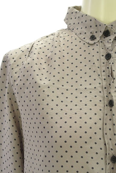 クリックで大画像表示 MARGARET HOWELL(マーガレットハウエル)の古着「ドット柄ブラウス(ブラウス)」大画像4へ