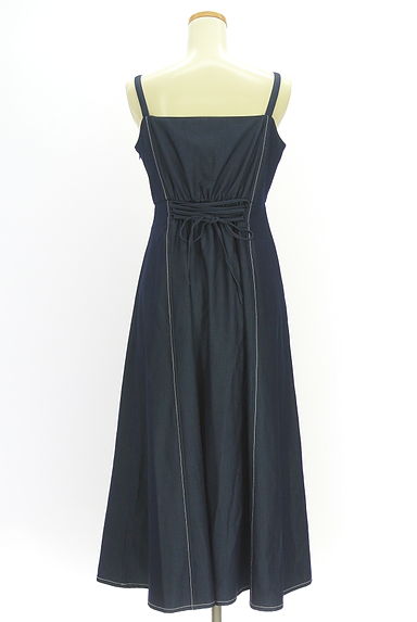 クリックで大画像表示 And Couture(アンドクチュール)の古着「ショート丈ジャケット×キャミワンピ セットアップ(ツーピース(ジャケット+ワンピース))」大画像5へ