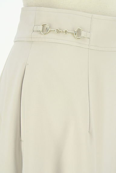 NATURAL BEAUTY BASIC（ナチュラルビューティベーシック）の古着「ビット飾り付きロングスカート（スカート）」大画像４へ