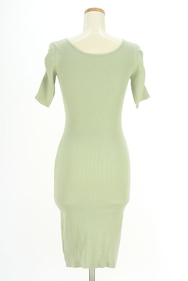 クリックで大画像表示 ROYAL PARTY(ロイヤルパーティ)の古着「膝下ニットワンピース(ワンピース・チュニック)」大画像2へ