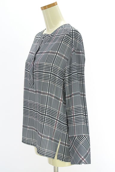 LAUTREAMONT（ロートレアモン）の古着「キーネックチェック柄カットソー（カットソー・プルオーバー）」大画像３へ