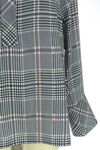 LAUTREAMONT（ロートレアモン）の古着「キーネックチェック柄カットソー（カットソー・プルオーバー）」大画像５へ