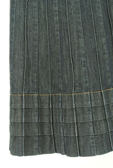 COMME CA（コムサ）の古着「KT KIYOKO TAKASE ミディ丈デニムフレアスカート（スカート）」大画像５へ