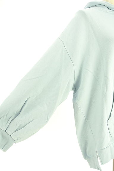 クリックで大画像表示 JEANASiS(ジーナシス)の古着「ボリューム袖オーバーサイズパーカー(スウェット・パーカー)」大画像4へ