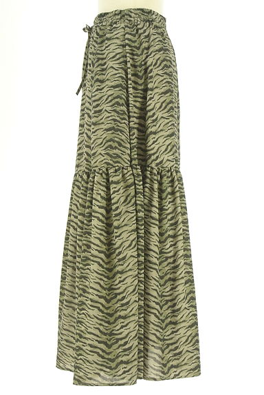 niko and...（ニコ アンド）の古着「ゼブラ柄ロングフレアスカート（ロングスカート・マキシスカート）」大画像３へ