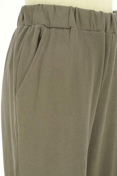 クリックで大画像表示 niko and...(ニコ アンド)の古着「サイドスリットフレアパンツ(パンツ)」大画像4へ