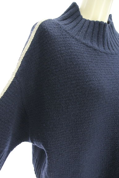 Spick and Span（スピック＆スパン）の古着「袖ラインモックネックニットトップス（セーター）」大画像４へ