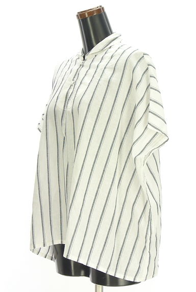 NATURAL BEAUTY BASIC（ナチュラルビューティベーシック）の古着「ストライプ柄カットソー（ブラウス）」大画像３へ